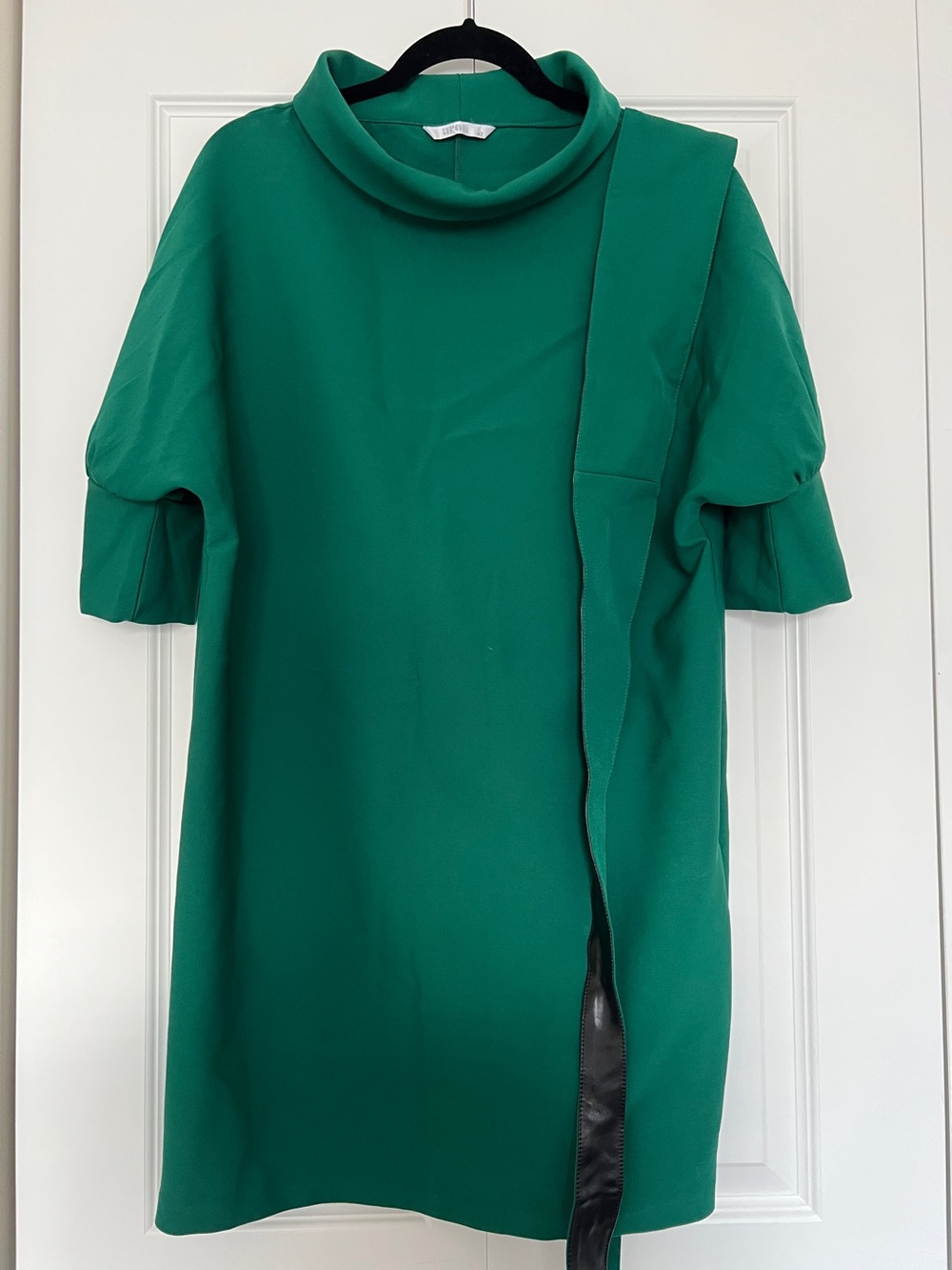 Green Cowl Neck Short Sleeve Dress